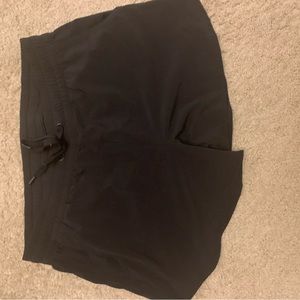 NEW WITH TAGS Eddie Bauer Medium Black 5 inch Running shorts